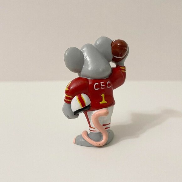 Vtg 1986 Chuck E Cheese PVC Mini Figure Football Player Pizza Time - Picture 3 of 16